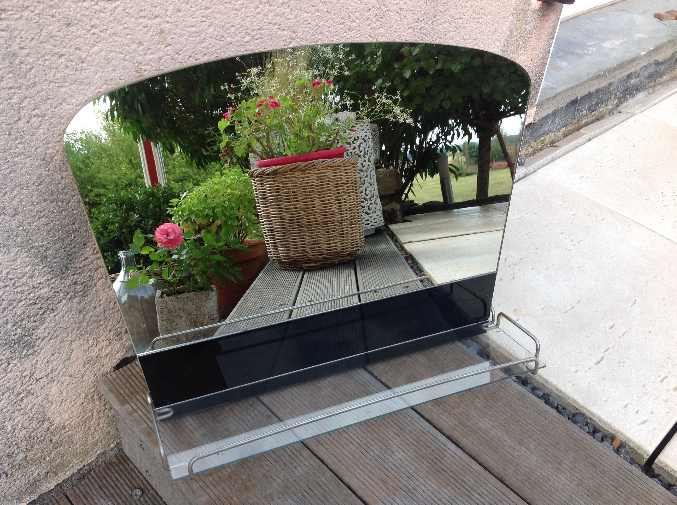 Two-tone bathroom mirror with its tablet, vintage 50s/60s