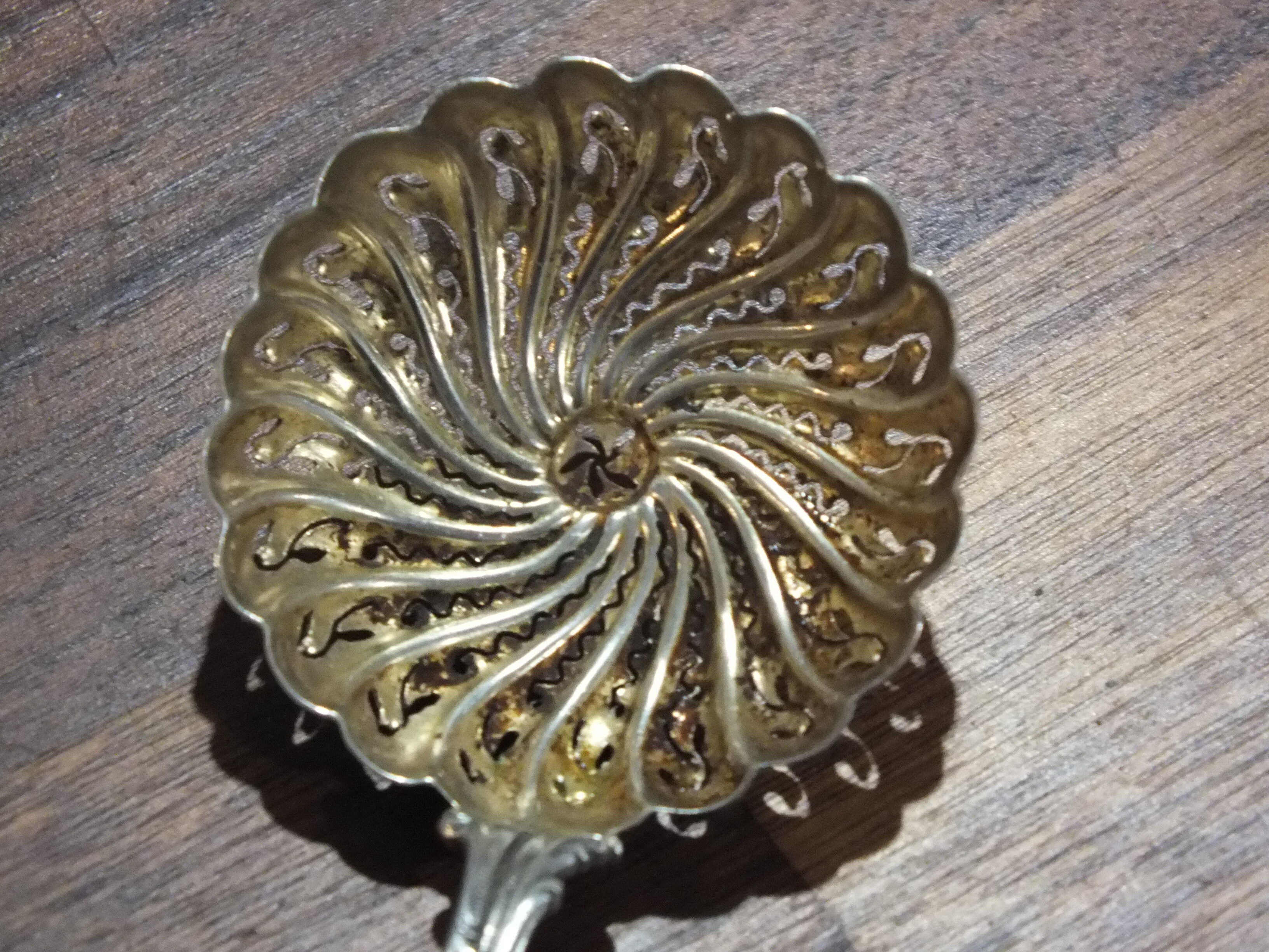 Rocaille style sprinkler in solid silver Minerva