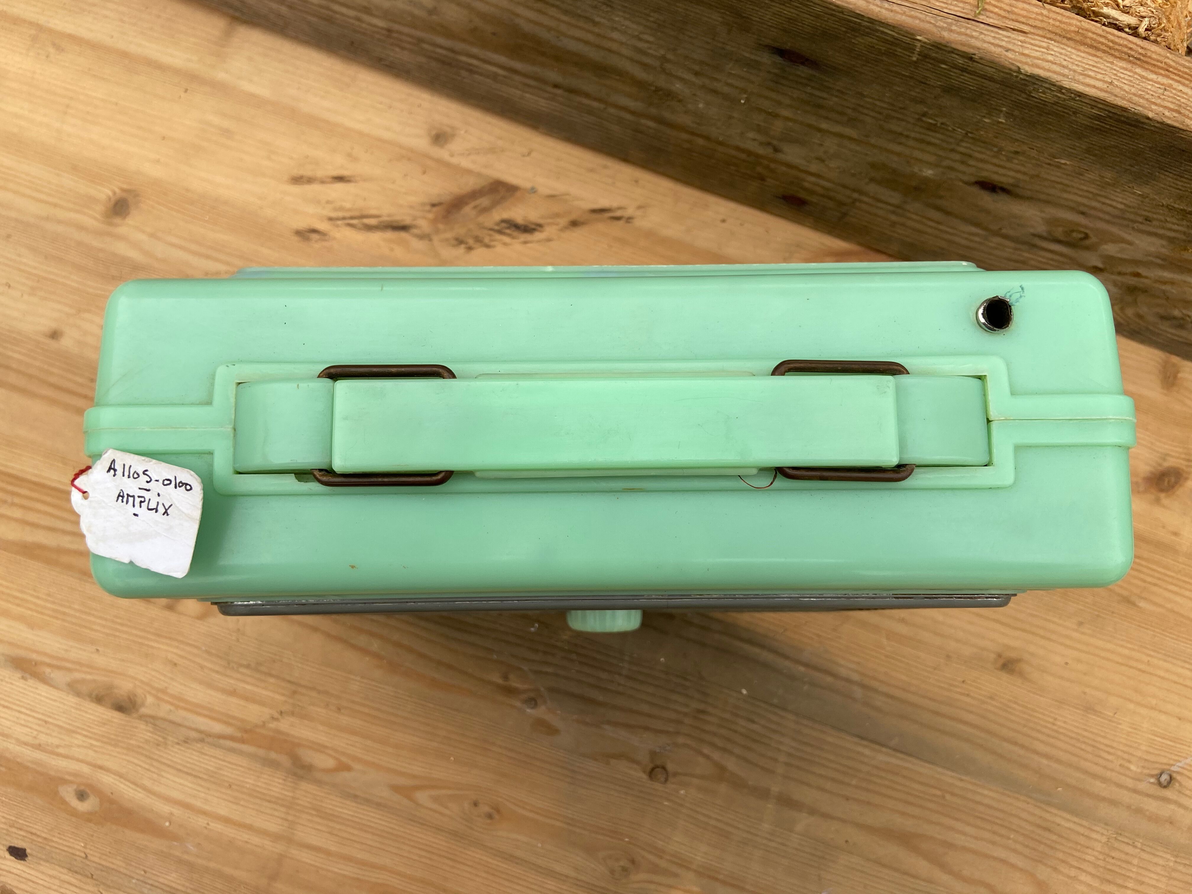 Authentic vintage transistor radio