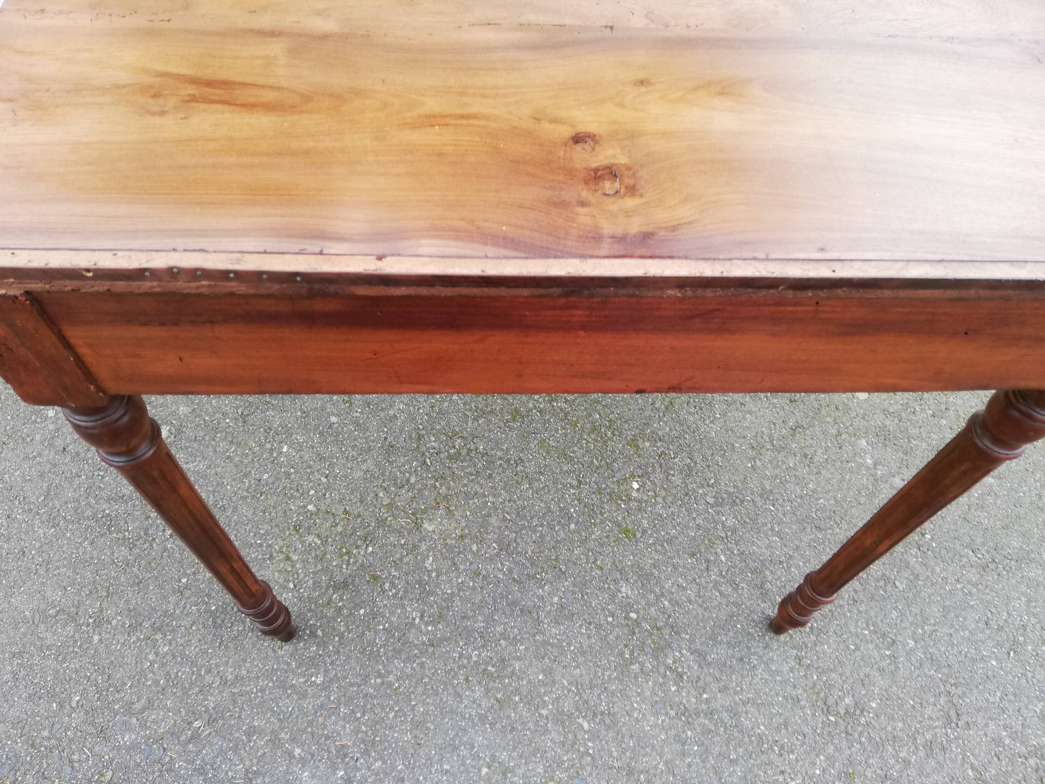 Table d'appoint
