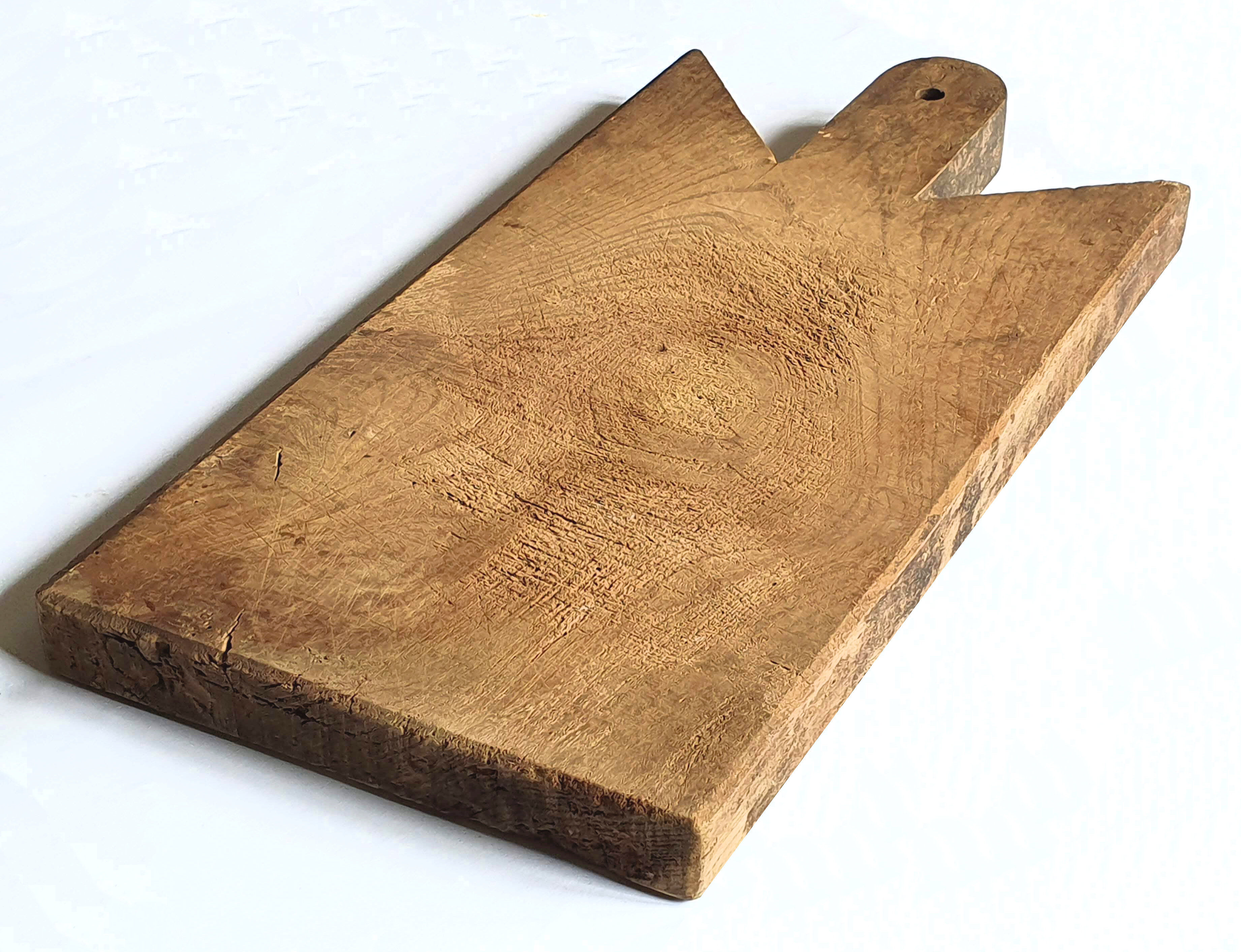 Wooden cutting board