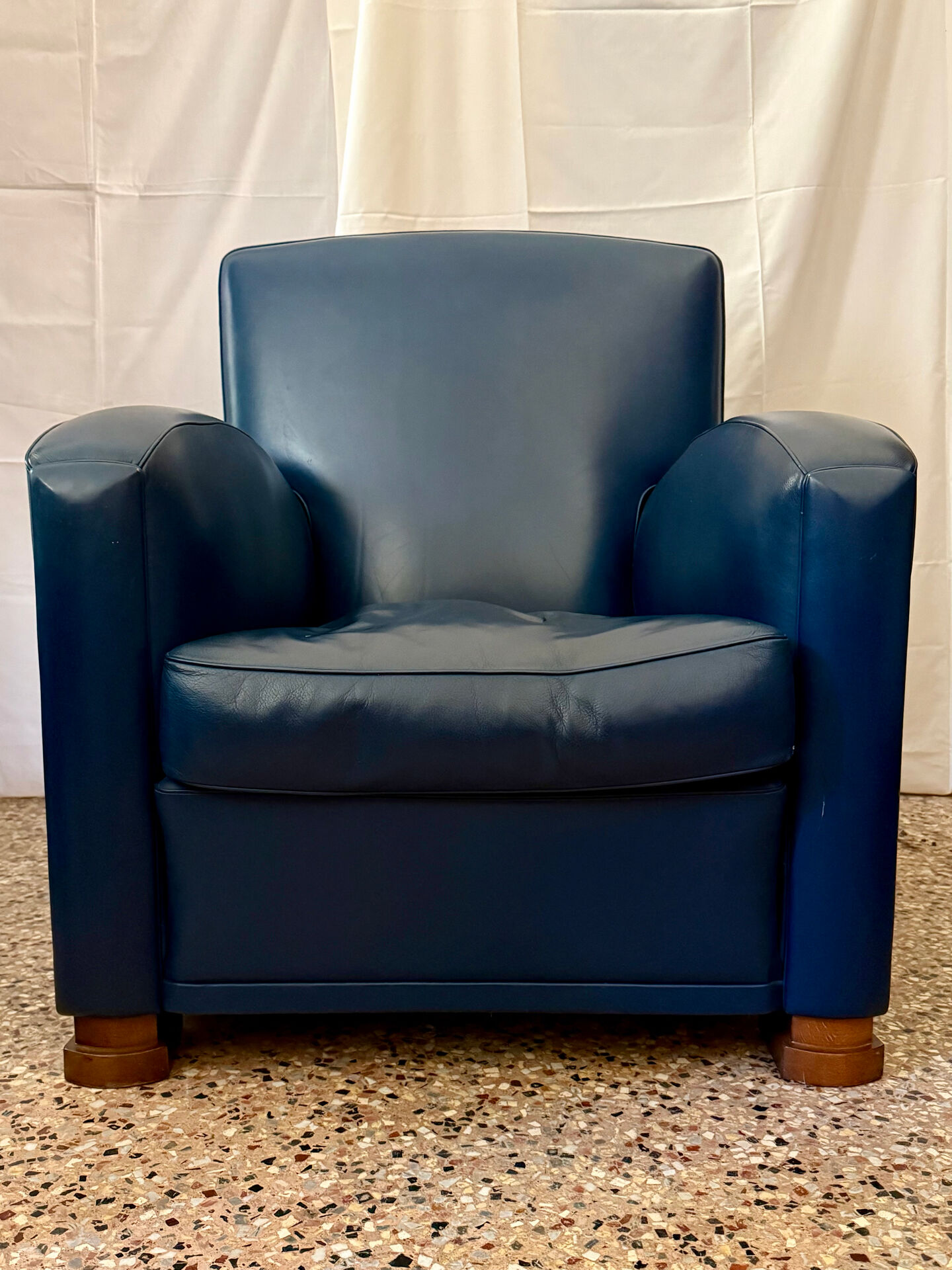 Tabarin Armchair in Leather by Poltrona Frau