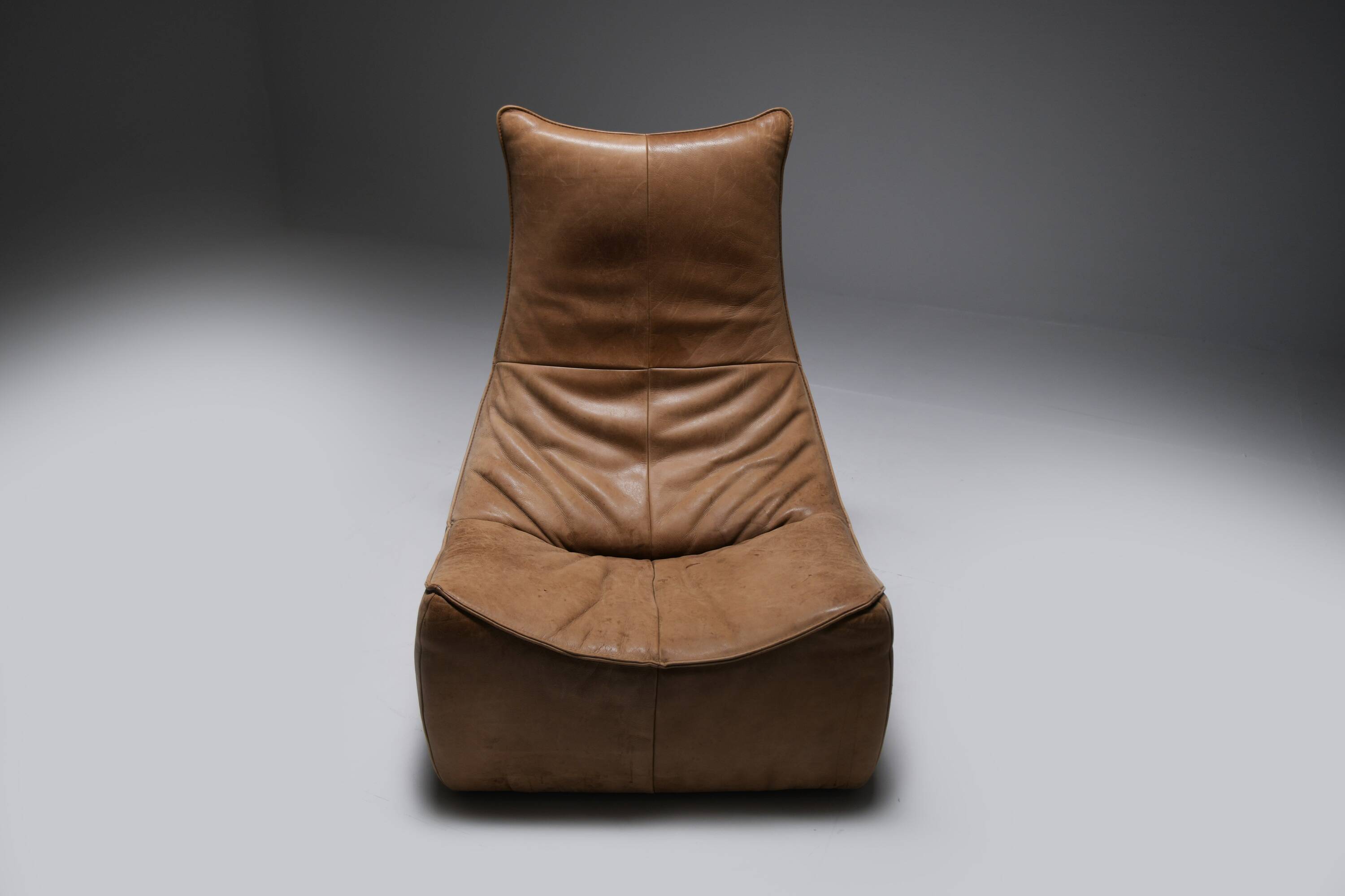 Stunning lounge chair The Rock in brown leather by Gerard Van Den Berg - Montis