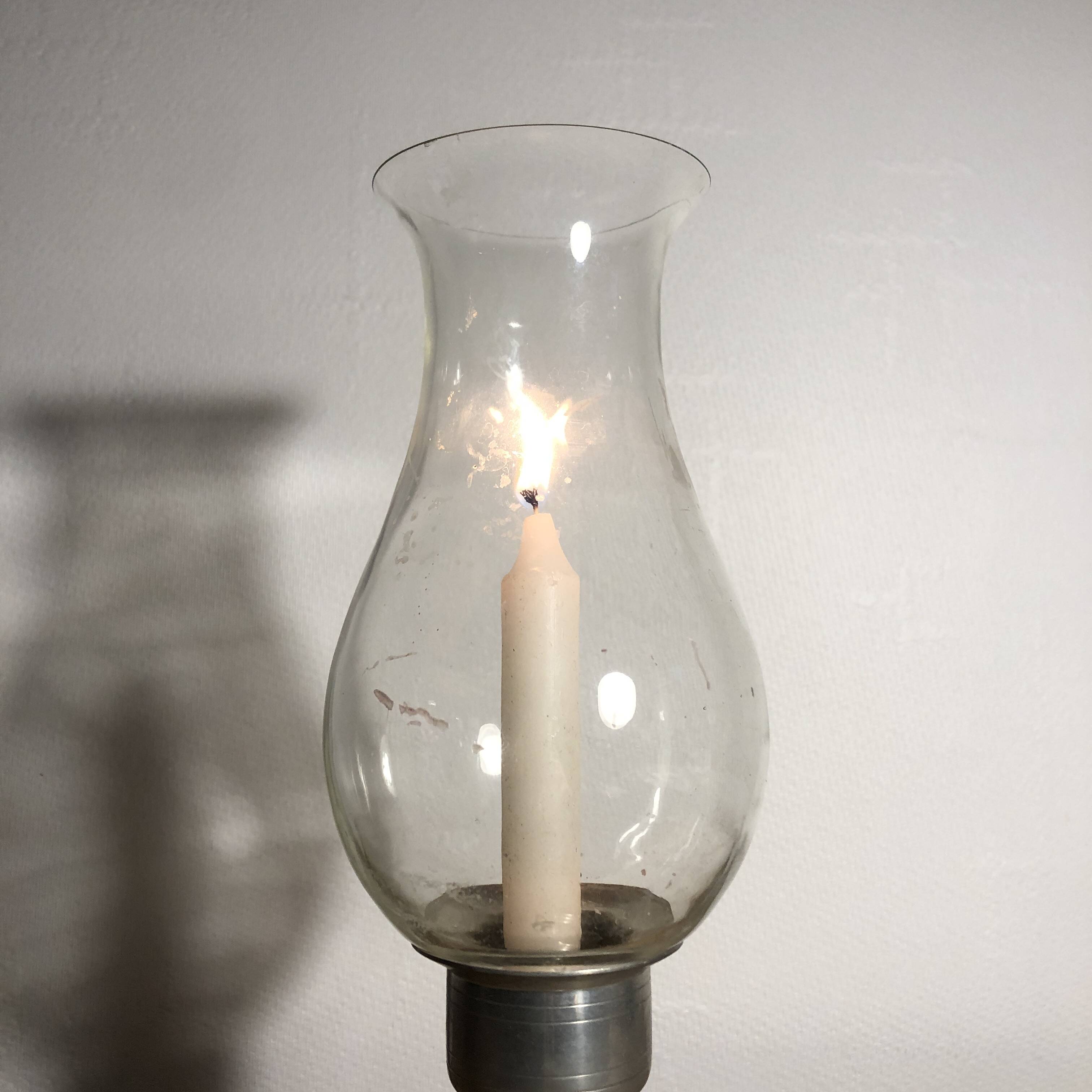 Tealight holder