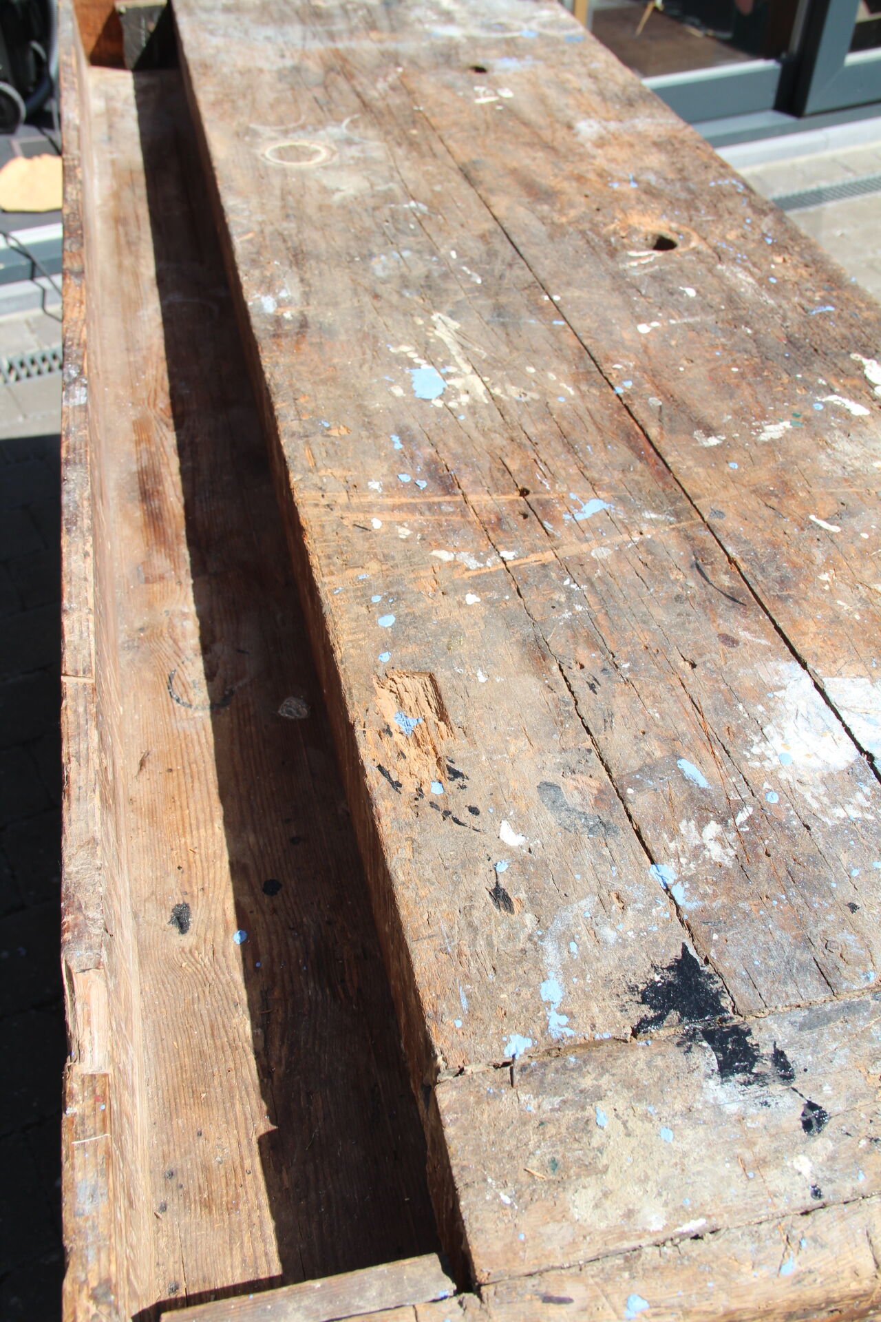 Industrial establishment with old vice 170 cm