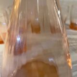 Carafe et verres roses