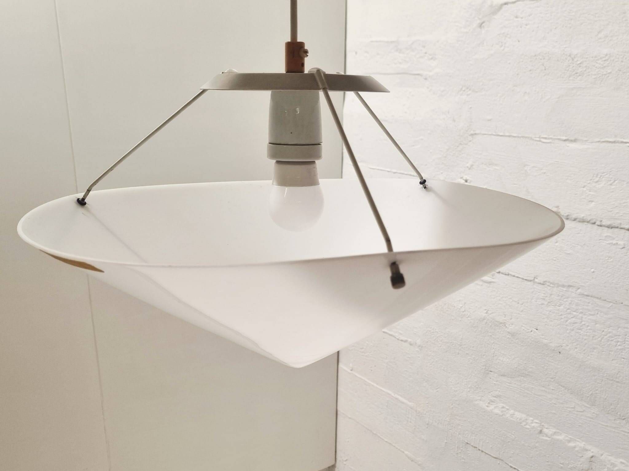 "Kuli" blue and white ceiling lamp 1960s - Svea Winkler Orno Finland | Vintage design lamps