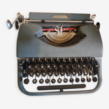 Machine à écrire typo manufacture Saint-Etienne