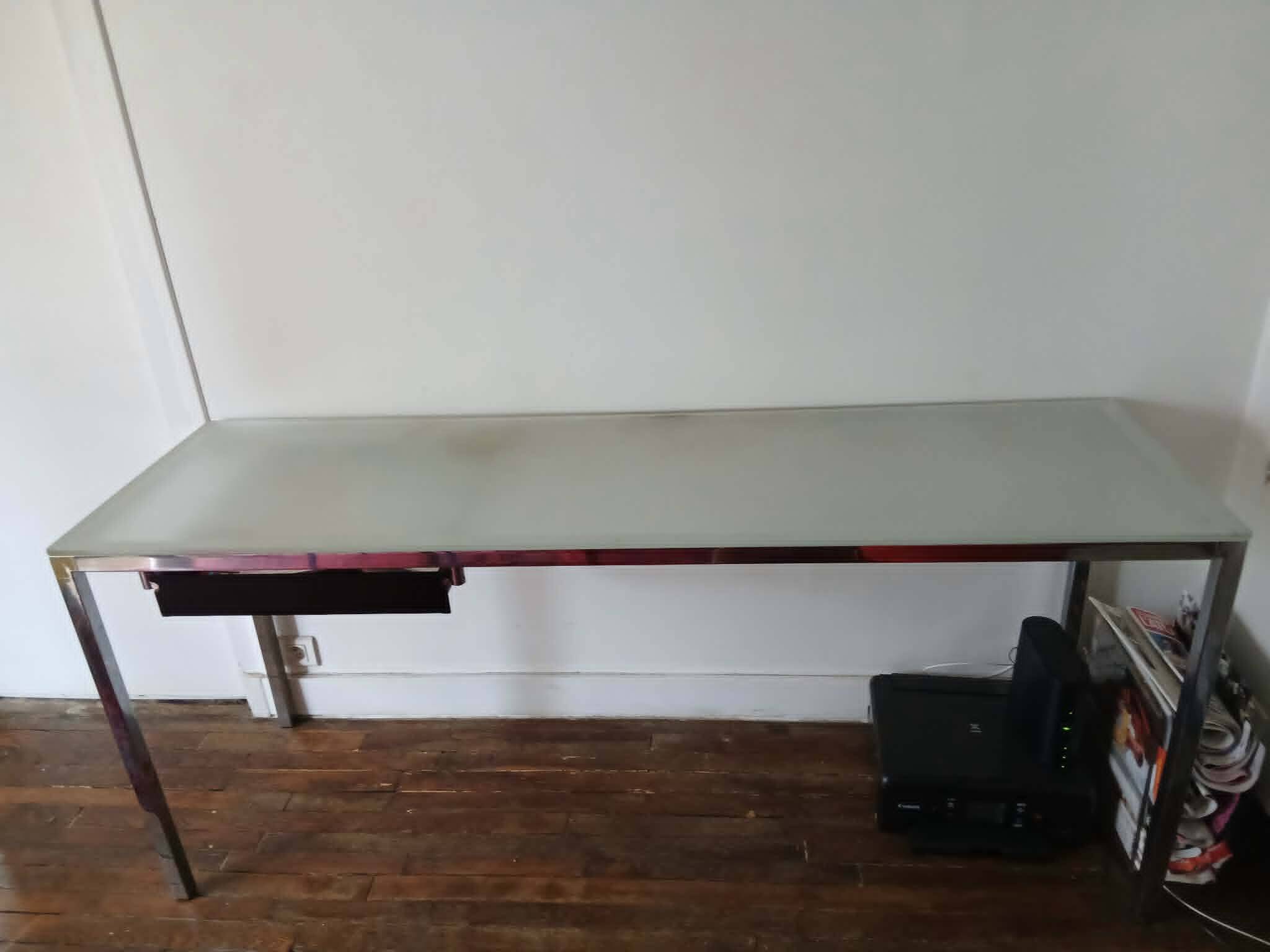 Bureau design acier chromé verre trempé
