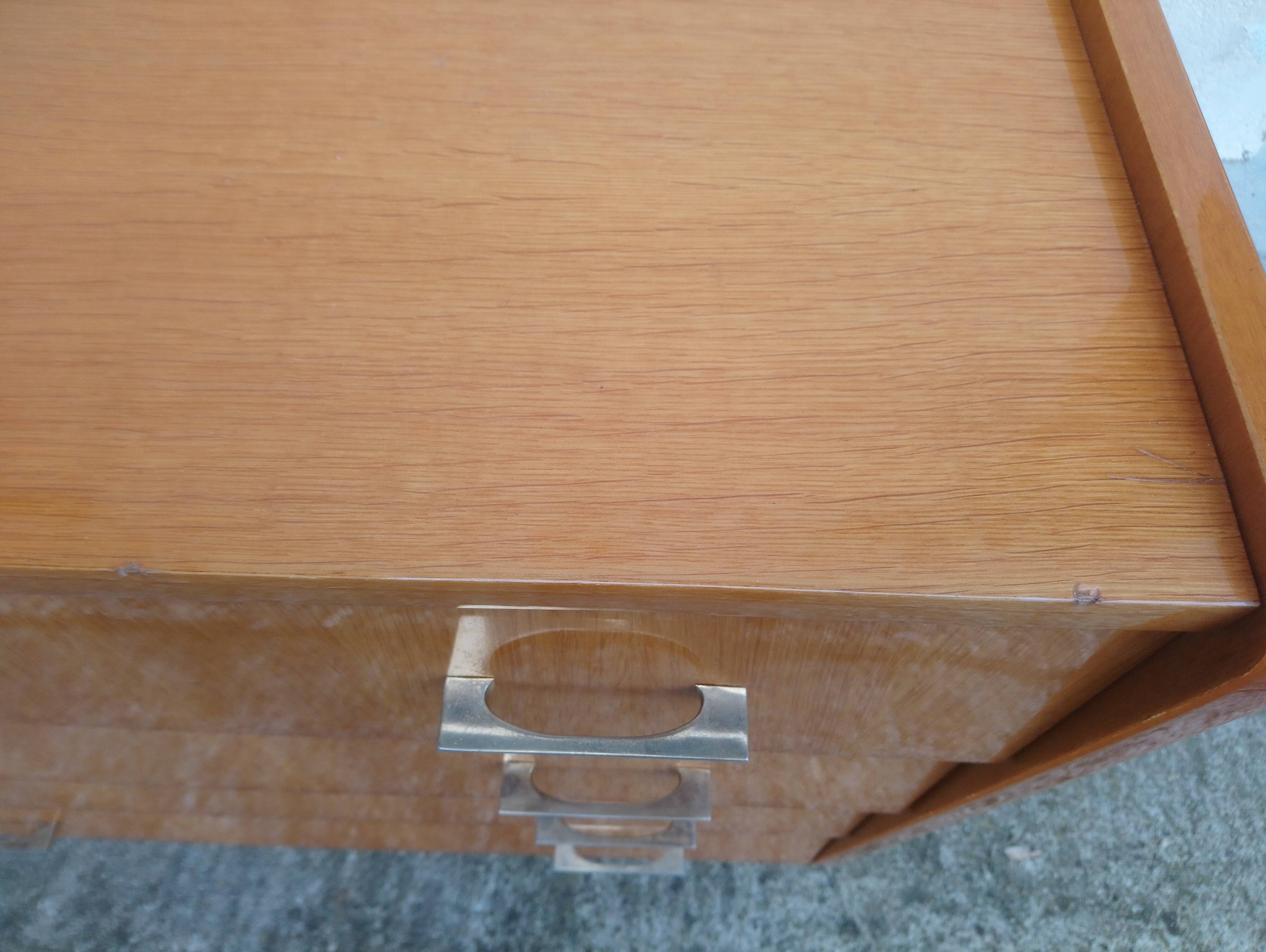 Commode quatre tiroirs année 1960