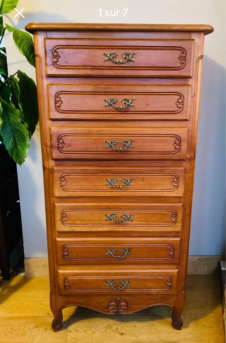 St Louis XV weekly mid-20th century in solid cherry wood, French made.