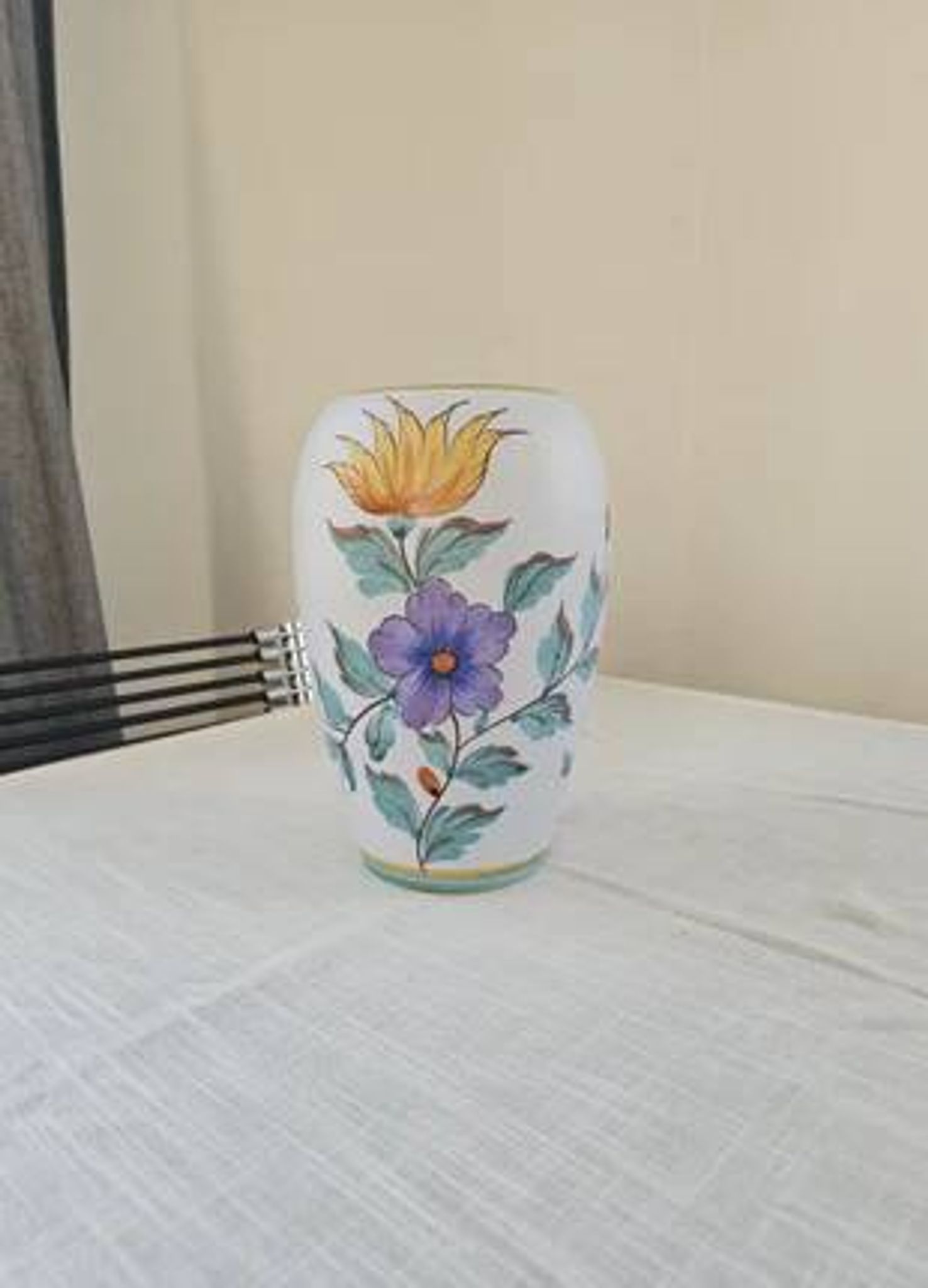 Vase vintage Flora Gouda Holland - Modèle Viola peint à la main