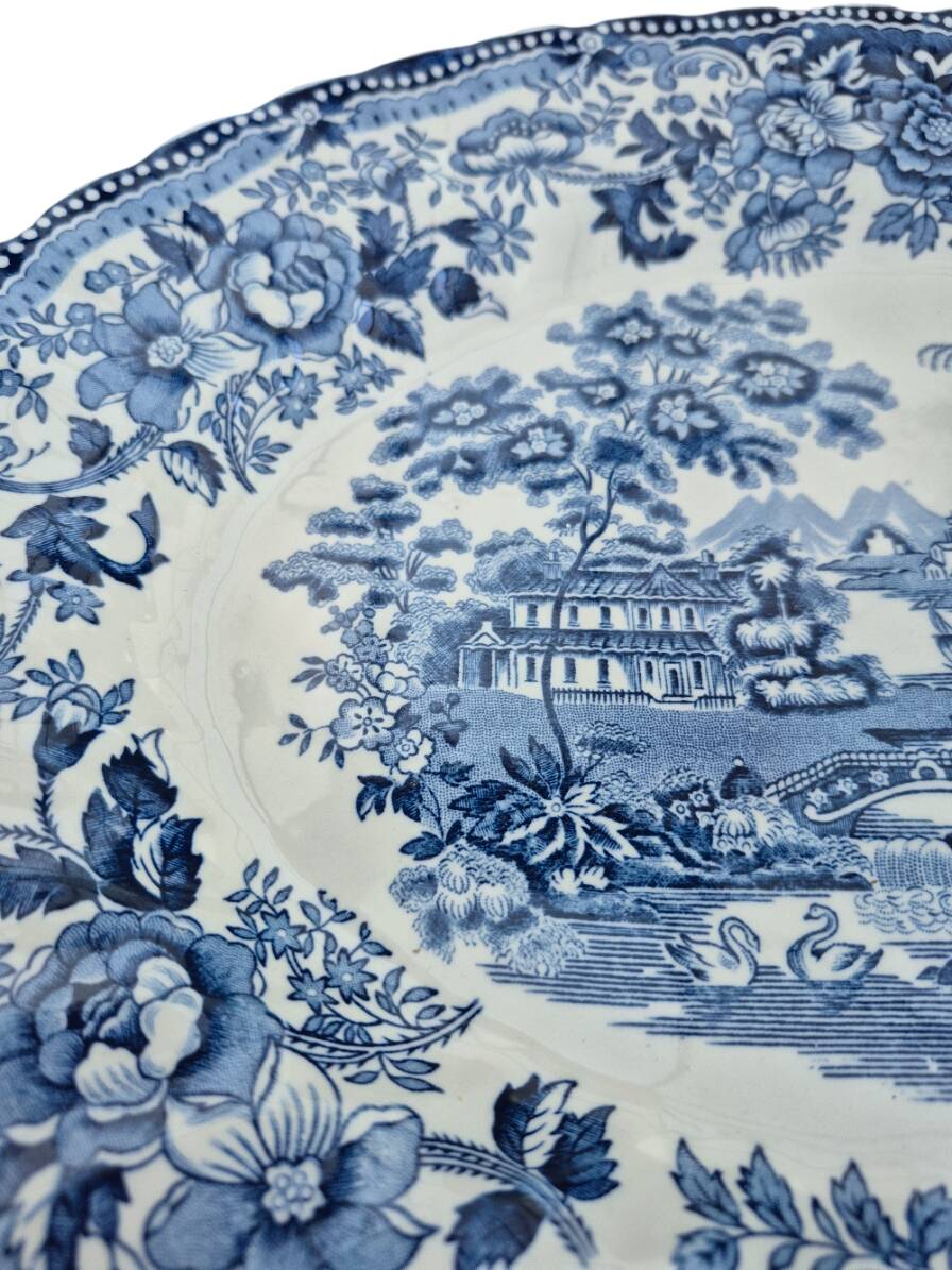 English serving dish