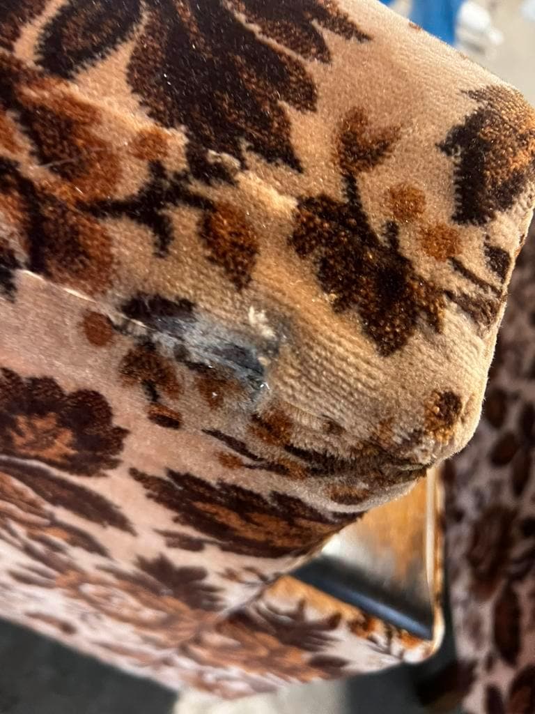 Set of 2 vintage floral armchairs