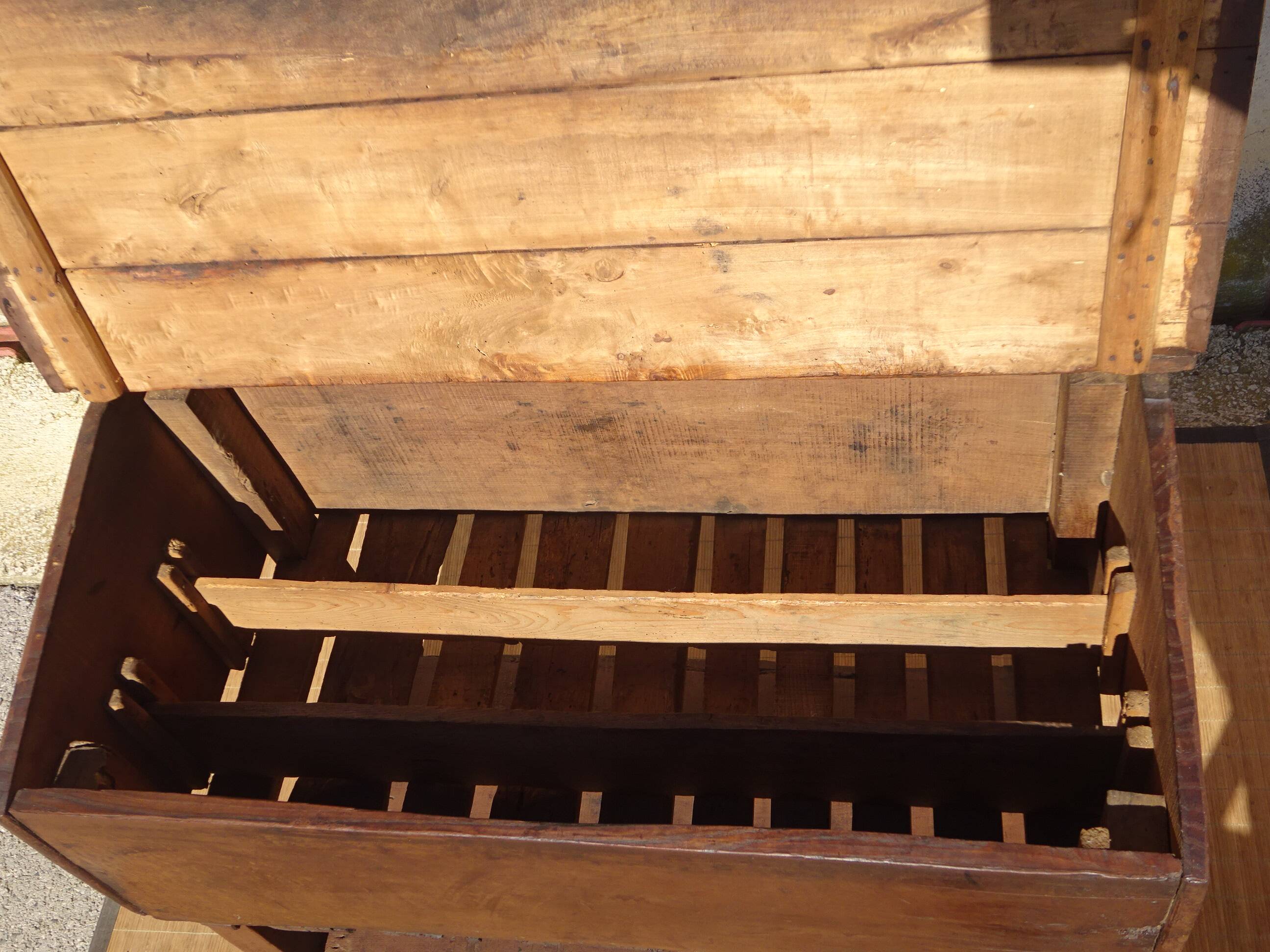 Old draining rack, chest, in solid oak