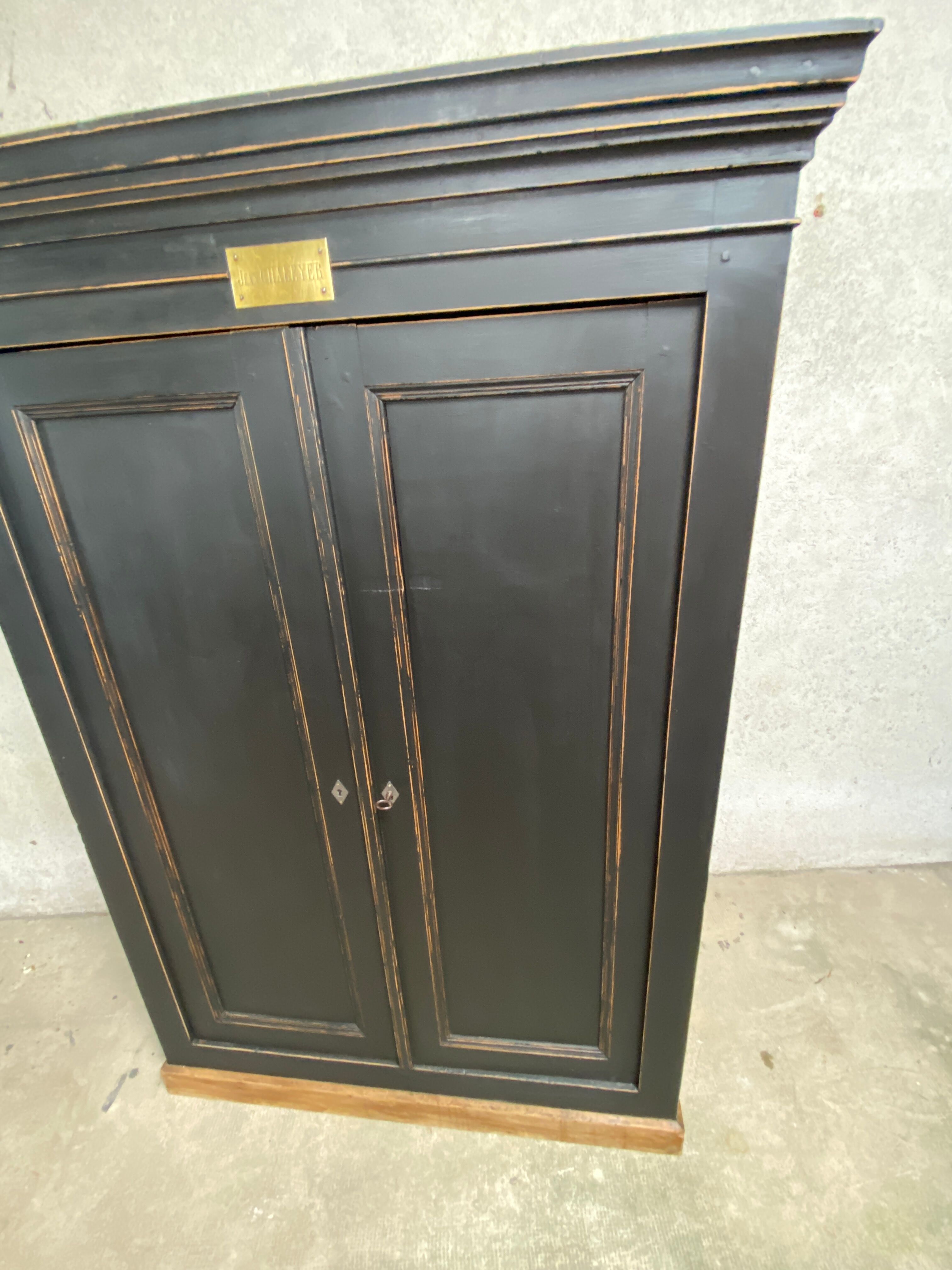 Parisian workshop cabinet 1m72