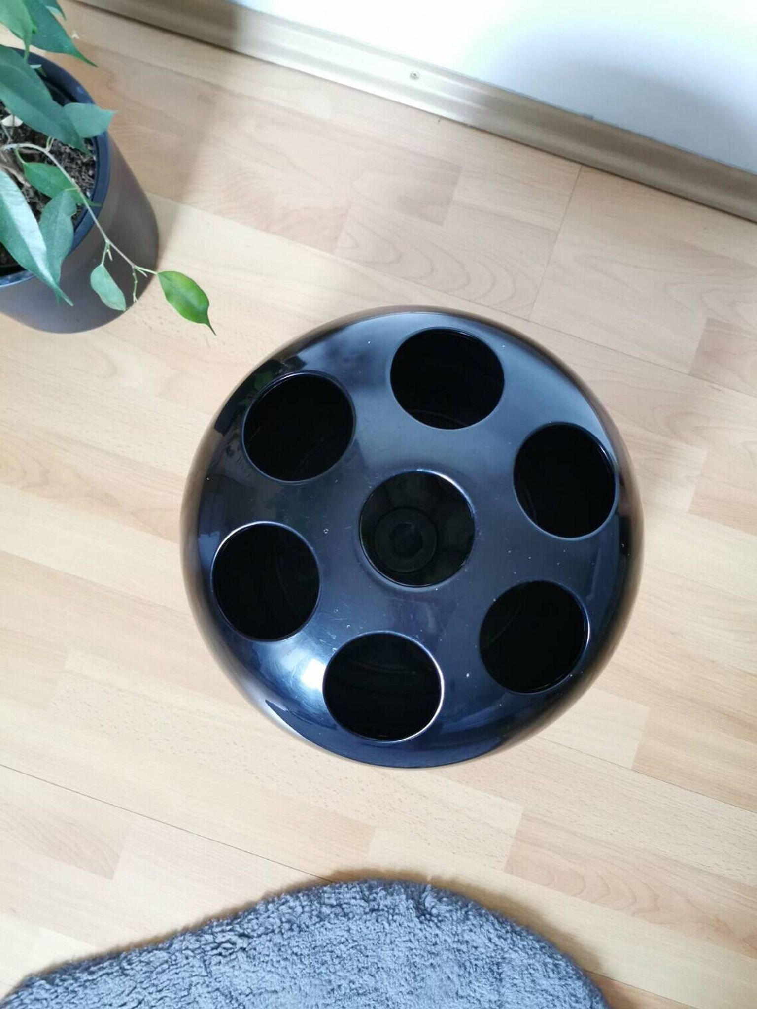 Black Dedalo Umbrella Stand by Artemide, Italian 1960s Design