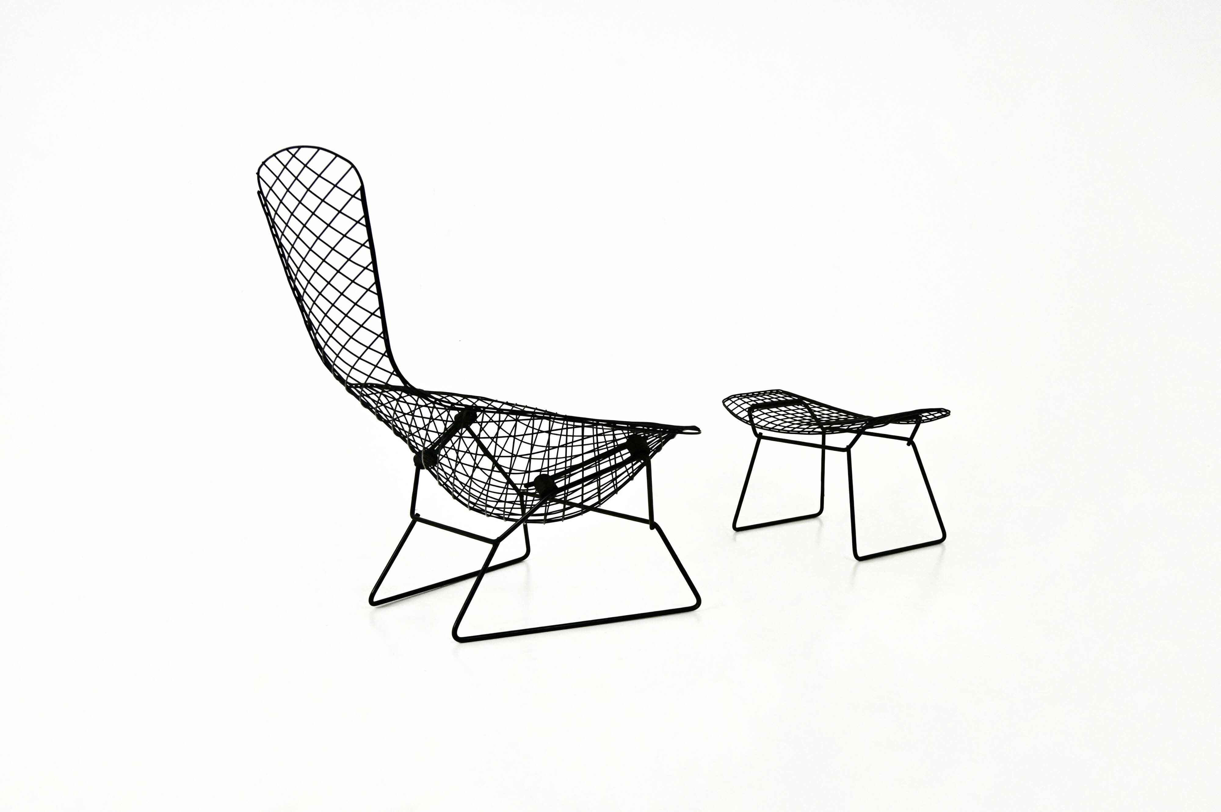 "Bird" armchair and ottoman by Harry Bertoia for Knoll, 1960s