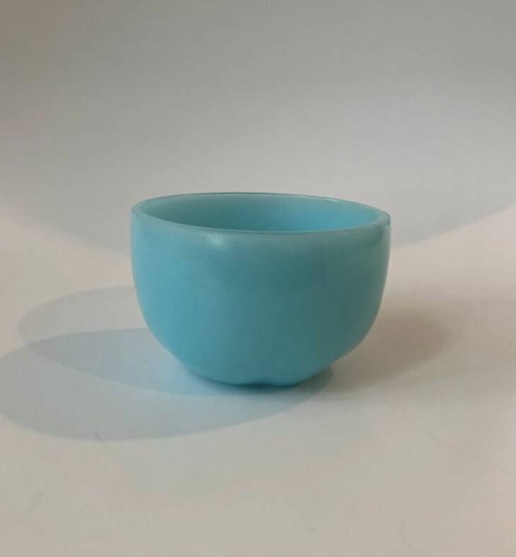 Bowl in turquoise blue opaline from the Vallérysthal Crystal Factory (France)