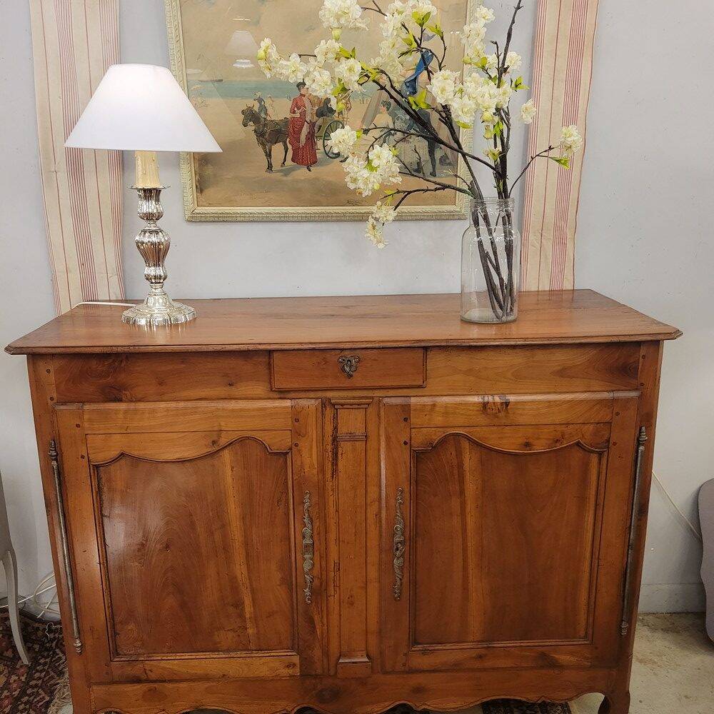 Louis XV Country Buffet