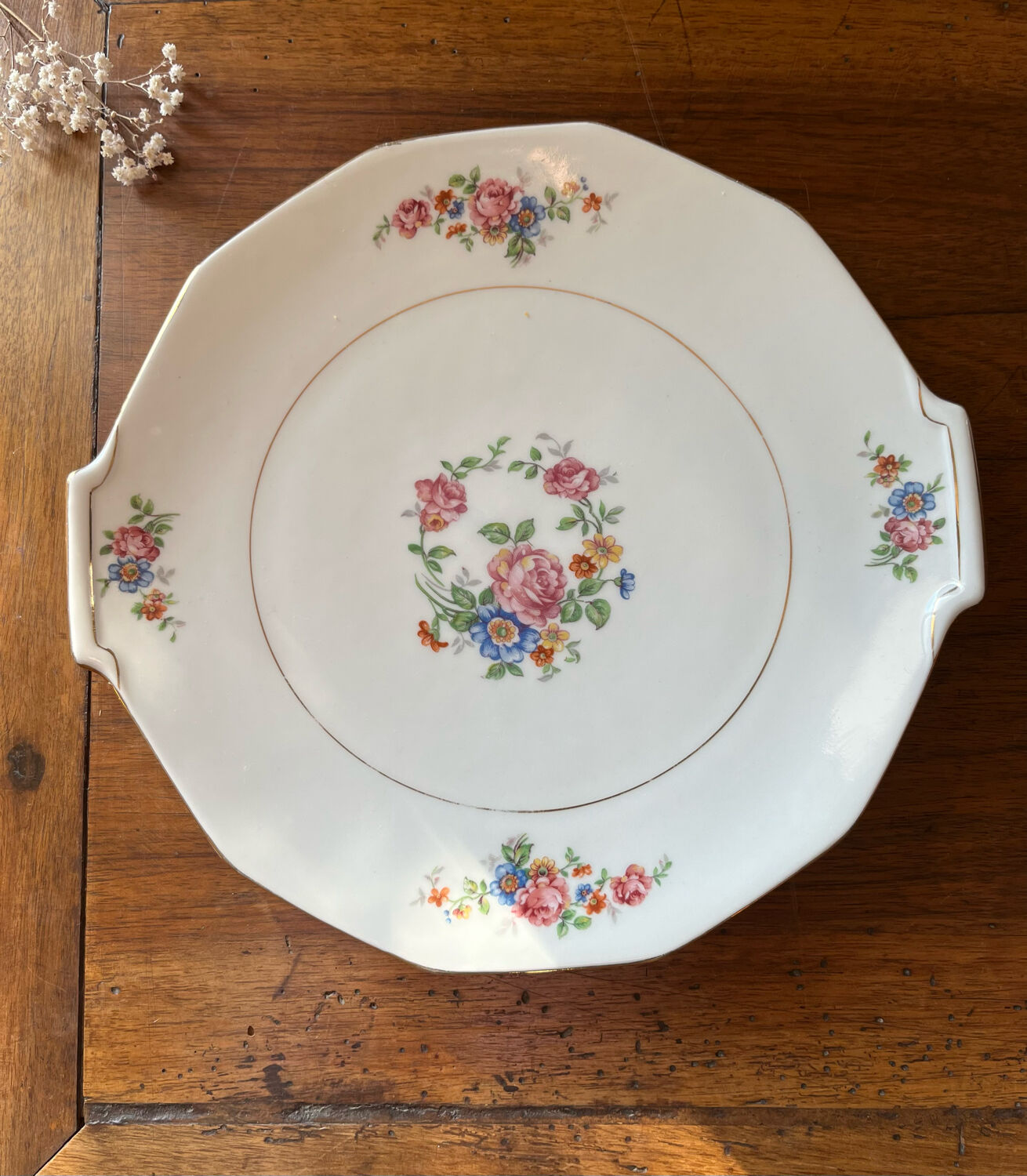Porcelain serving plate