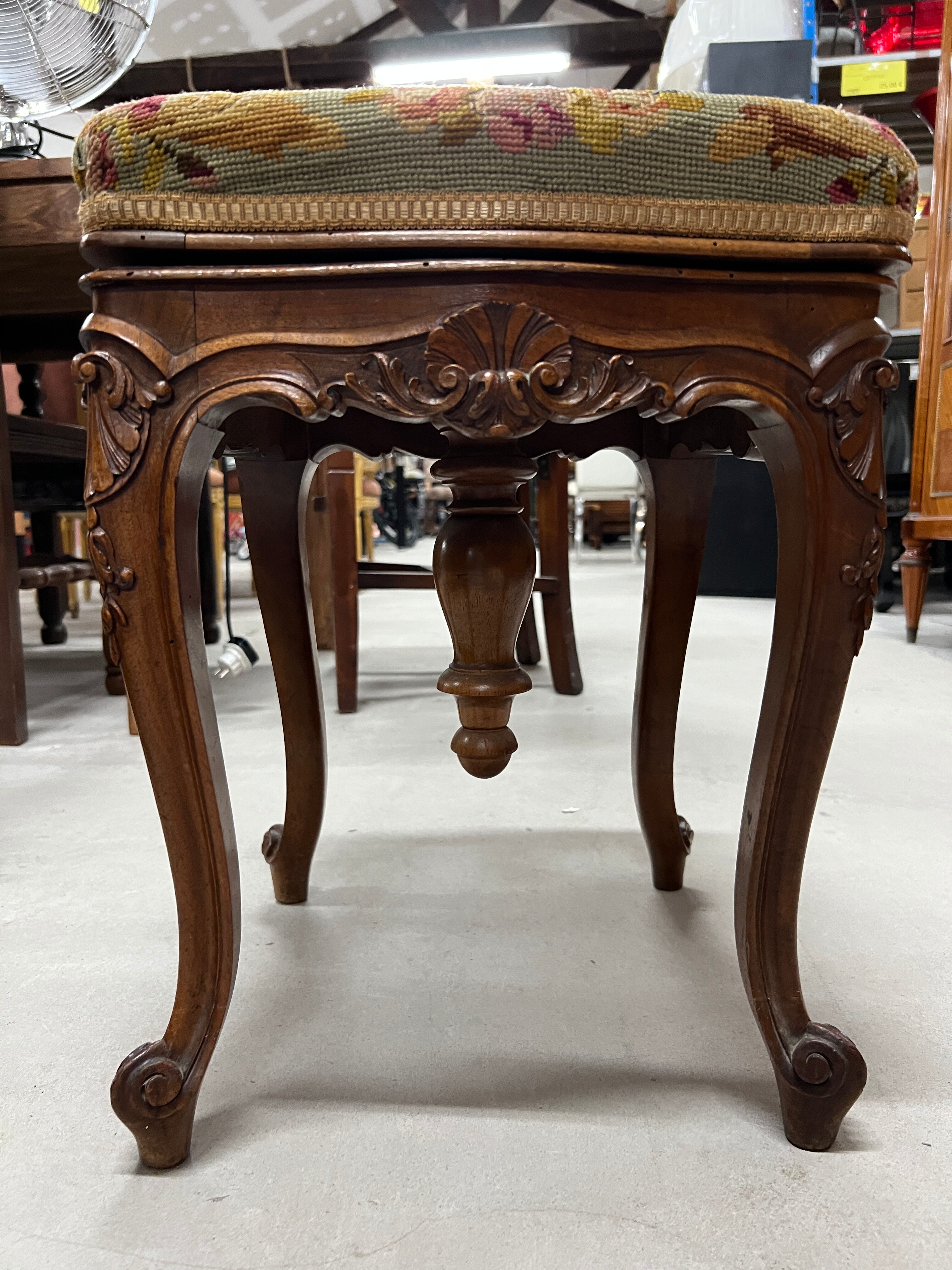 Vintage Louis XV style piano stool
