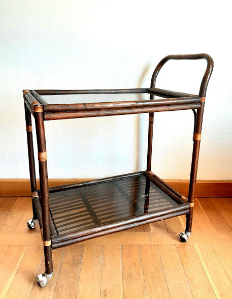 Rattan and smoked glass rolling service