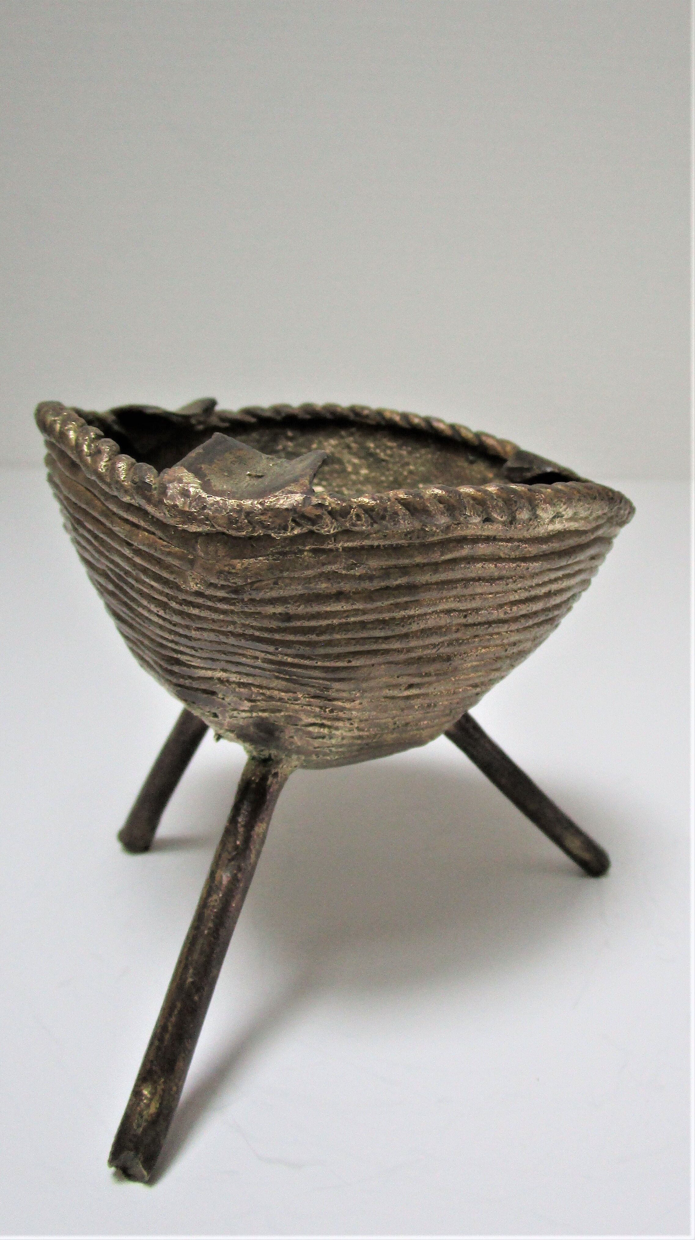 Brutalist ashtray sculptural tripod brass design 60s