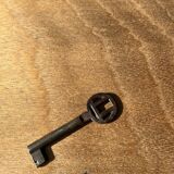 Art deco sideboard shell handles