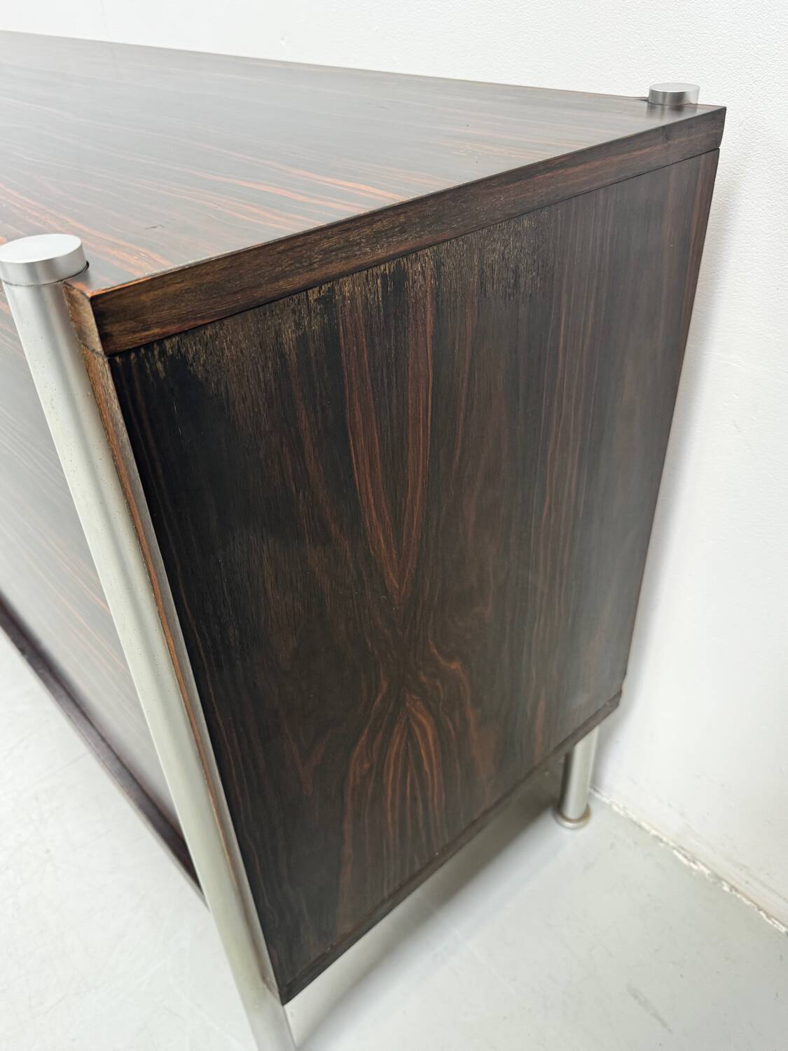 Buffet vintage en palissandre du Brésil, Belgique années 1970.