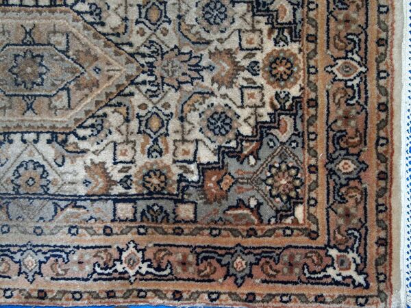 Tapis Vintage Indo-Tabriz en Laine, Années 1970, Élégance Artisanale
