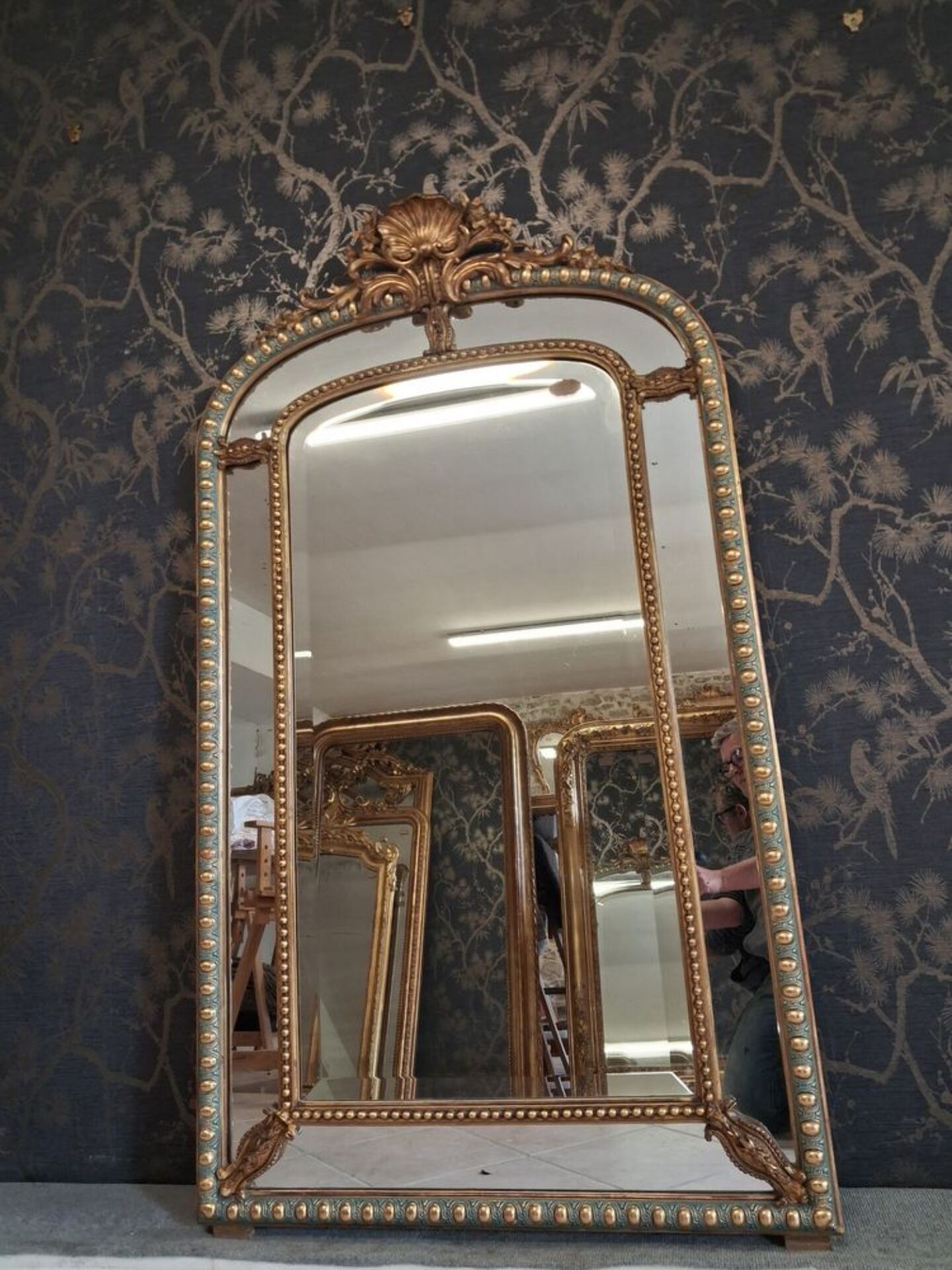 Mirror with shutters 144x83