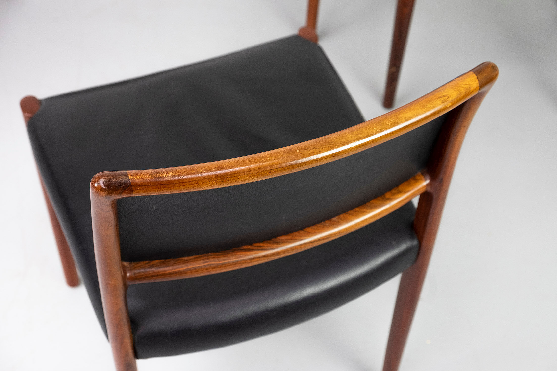 Set of 6 wooden Dining Chairs with black Leather, 1960