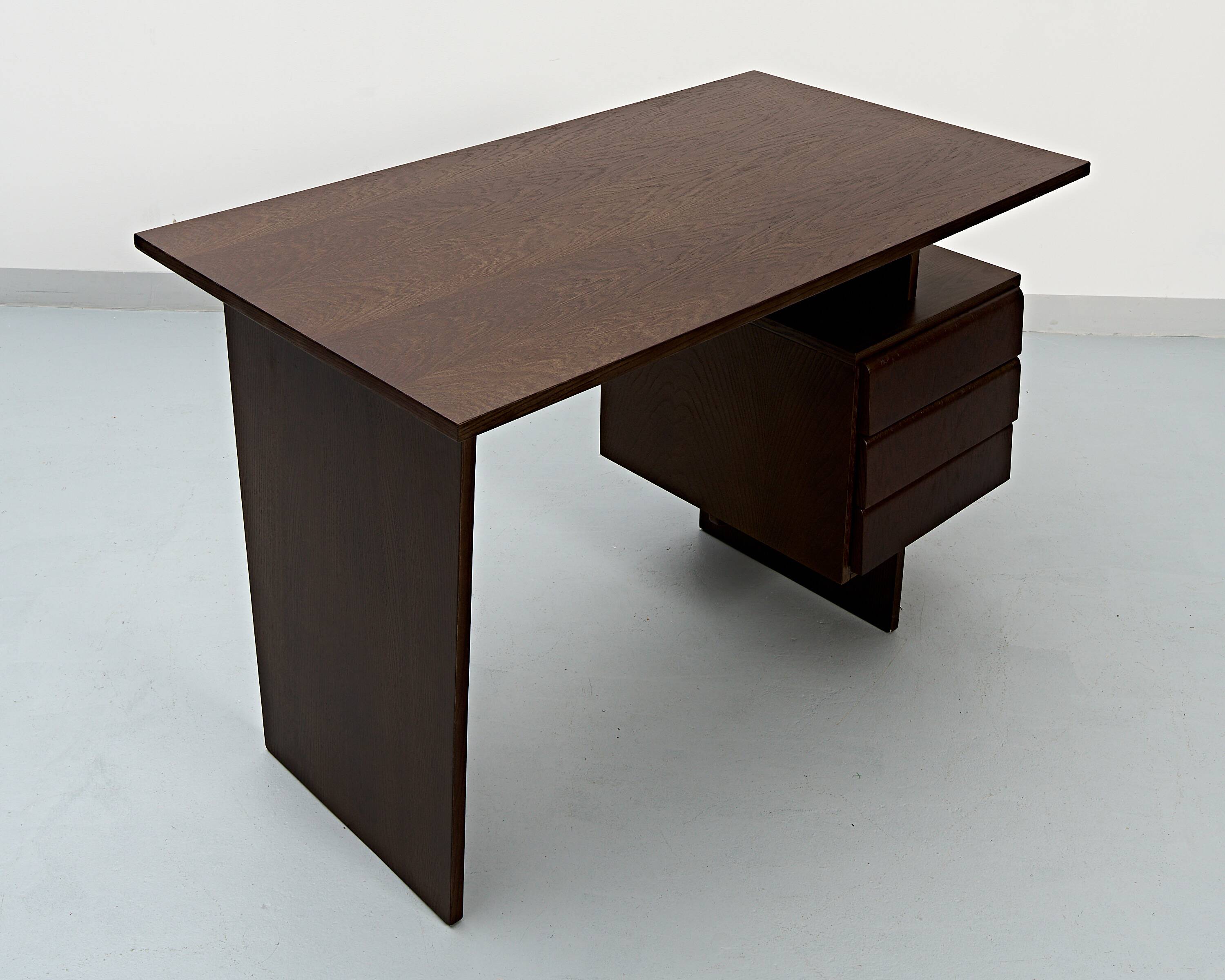 Czechoslovakian Writing Desk by Bohumil Landsman for Jitona, 1970s