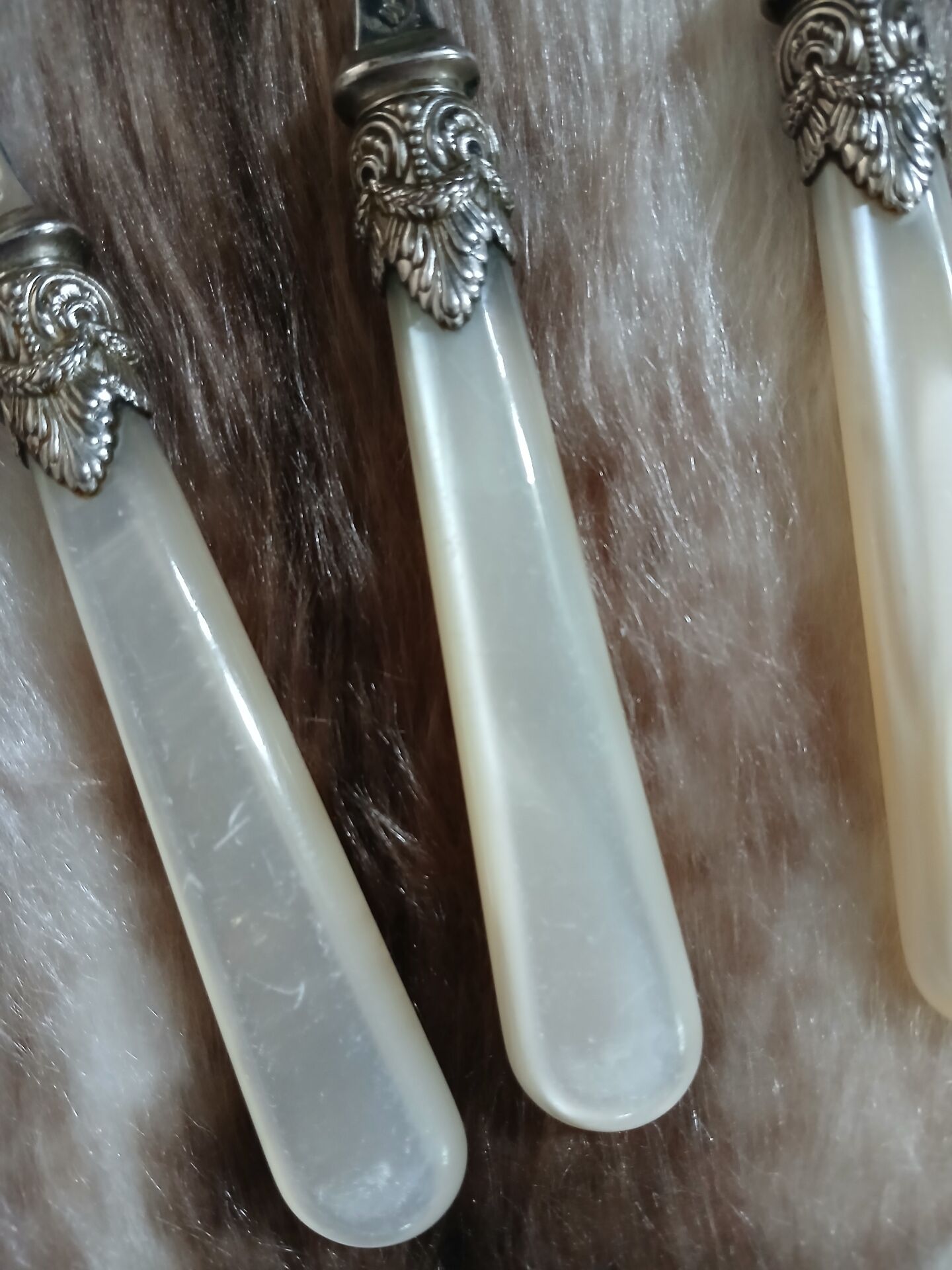 8 antique place settings