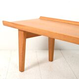 Oak bench model “Novett”