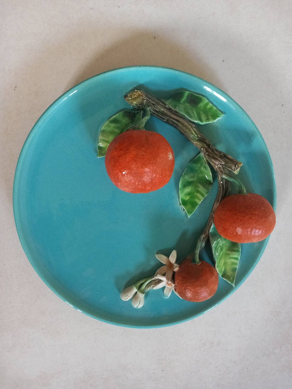 Perret Gentil trompe l'oeil barbotine plate