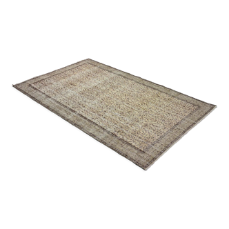Anatolian handmade vintage rug 273 cm x 165 cm