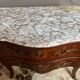 Commode galbée en marqueterie