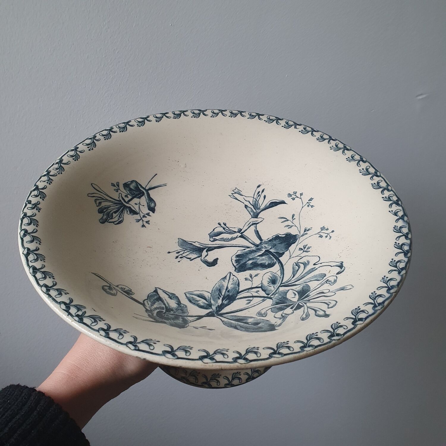 Compote dish Terre de Fer Gien Honeysuckle