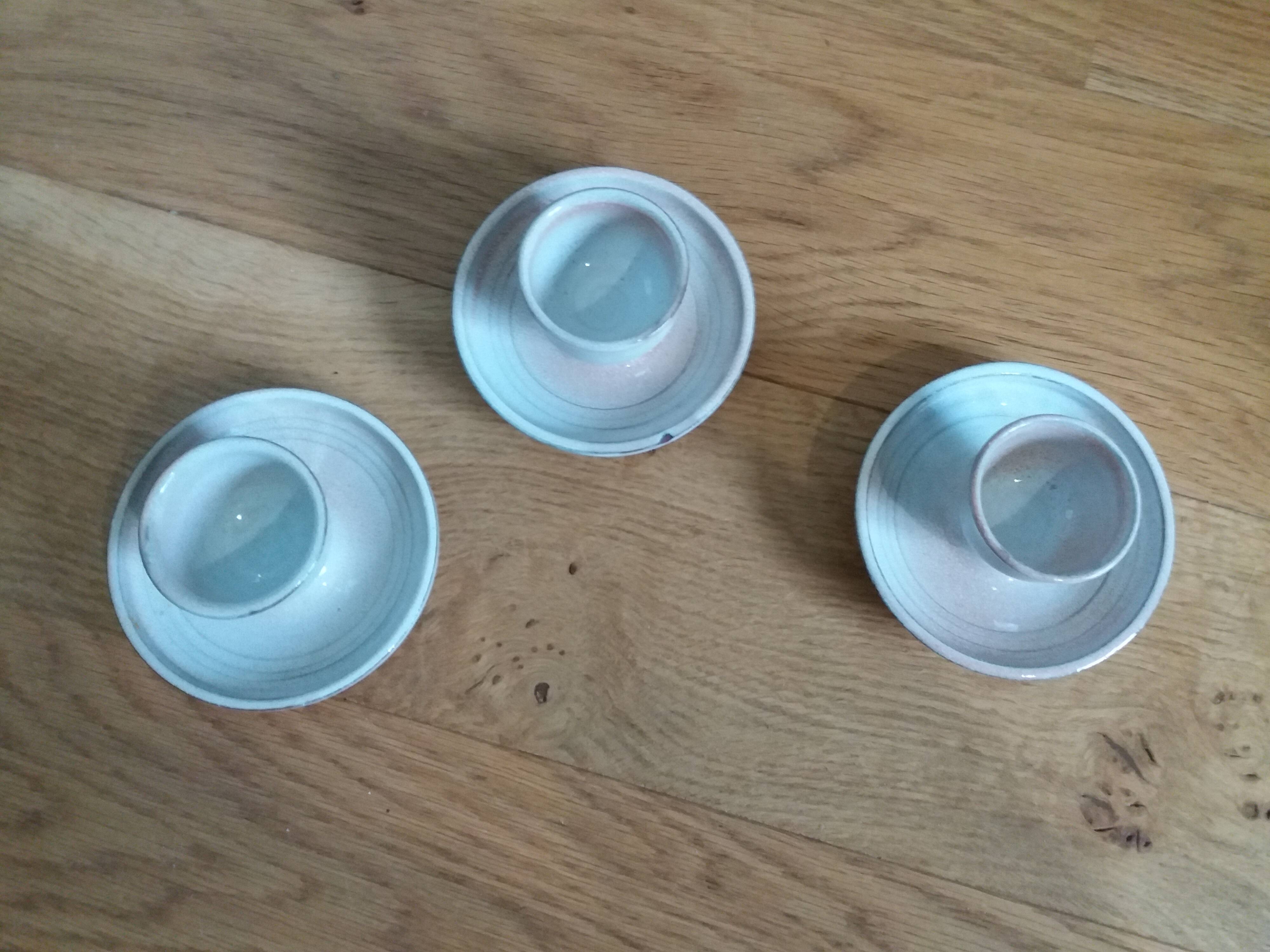 Egg cups signed Atch Chantal and Thierry Robert sandstone from Poncé sur Loir