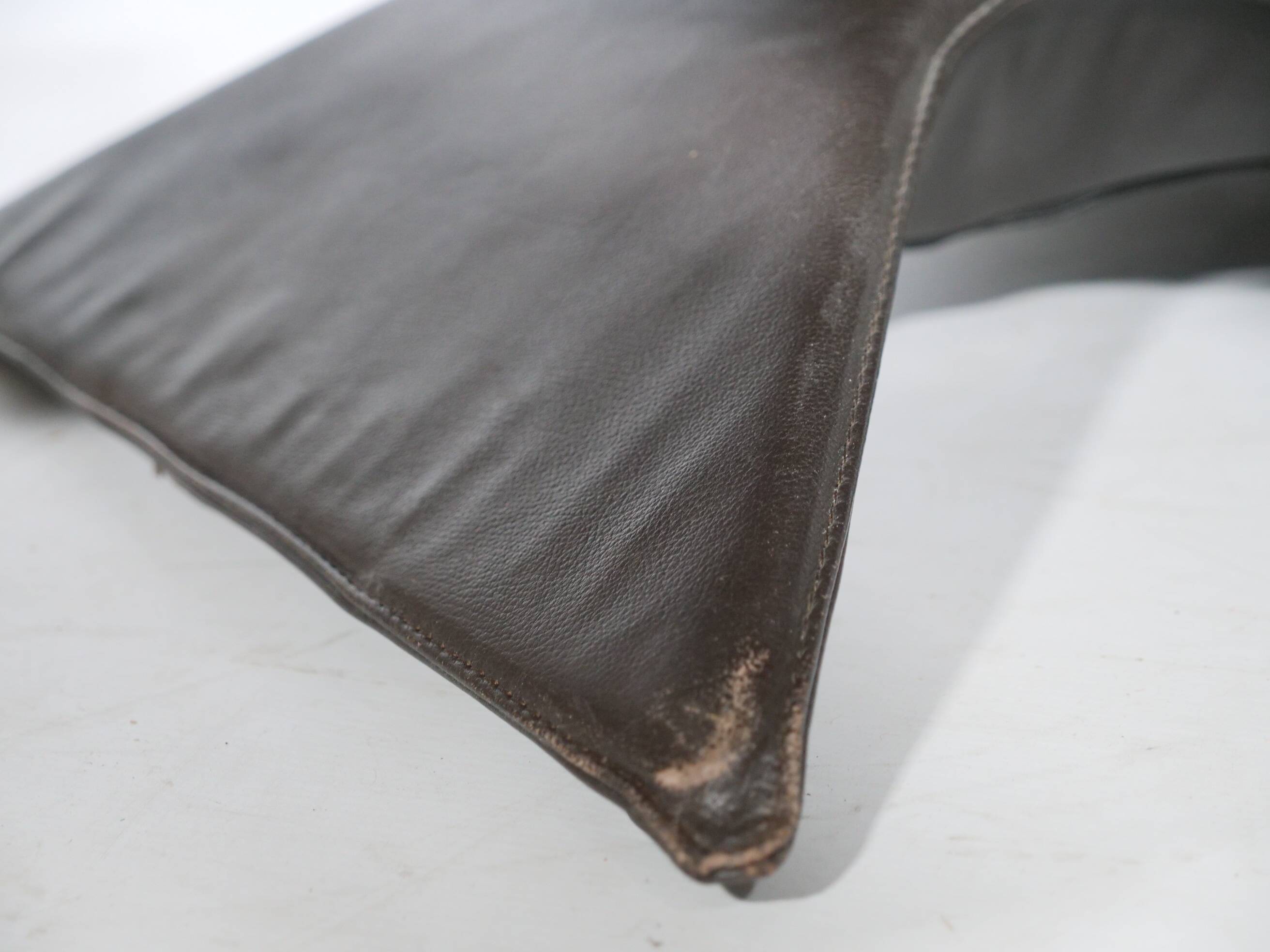 Design Leather Lounge Chair including Ottoman from the 1990s