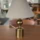 Lampe à poser en laiton