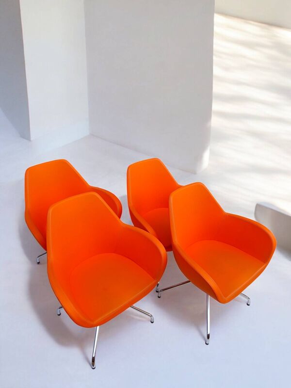 Suite de 4 Fauteuils pop Fan 10H pour Profim designer Piotr Kuchciński