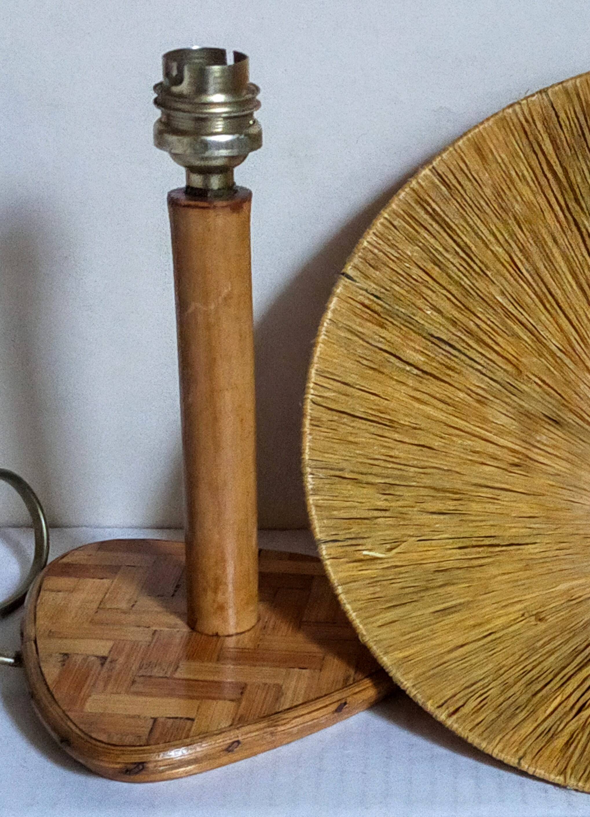 Table lamp in wood and rattan, 50s raffia lampshade