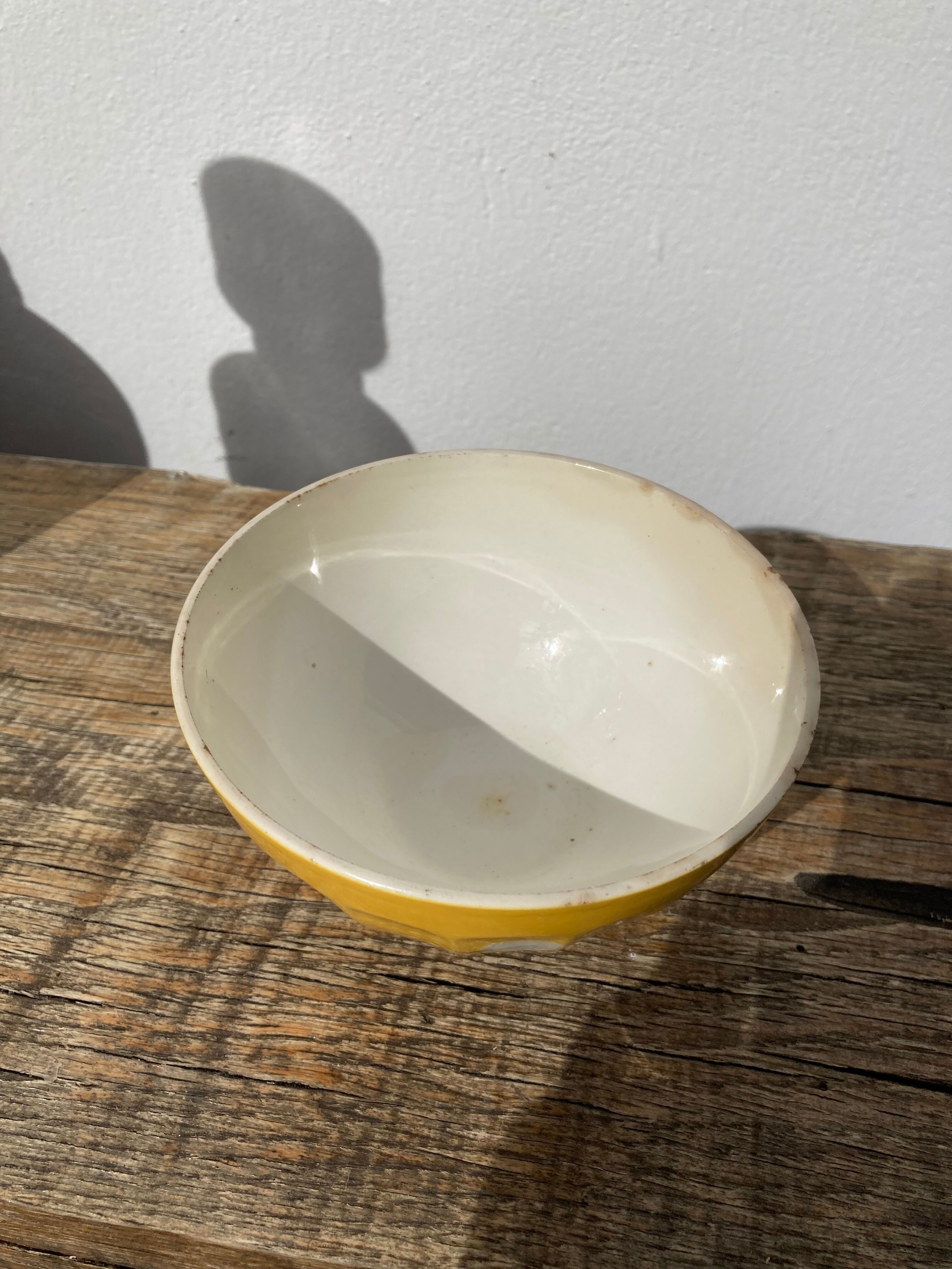 Old bowl Sarreguemines Digoin yellow with white polka dots, antique ceramics