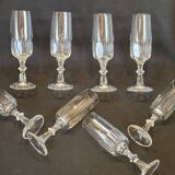 8 flûtes champagne en cristal taillé côtes plates