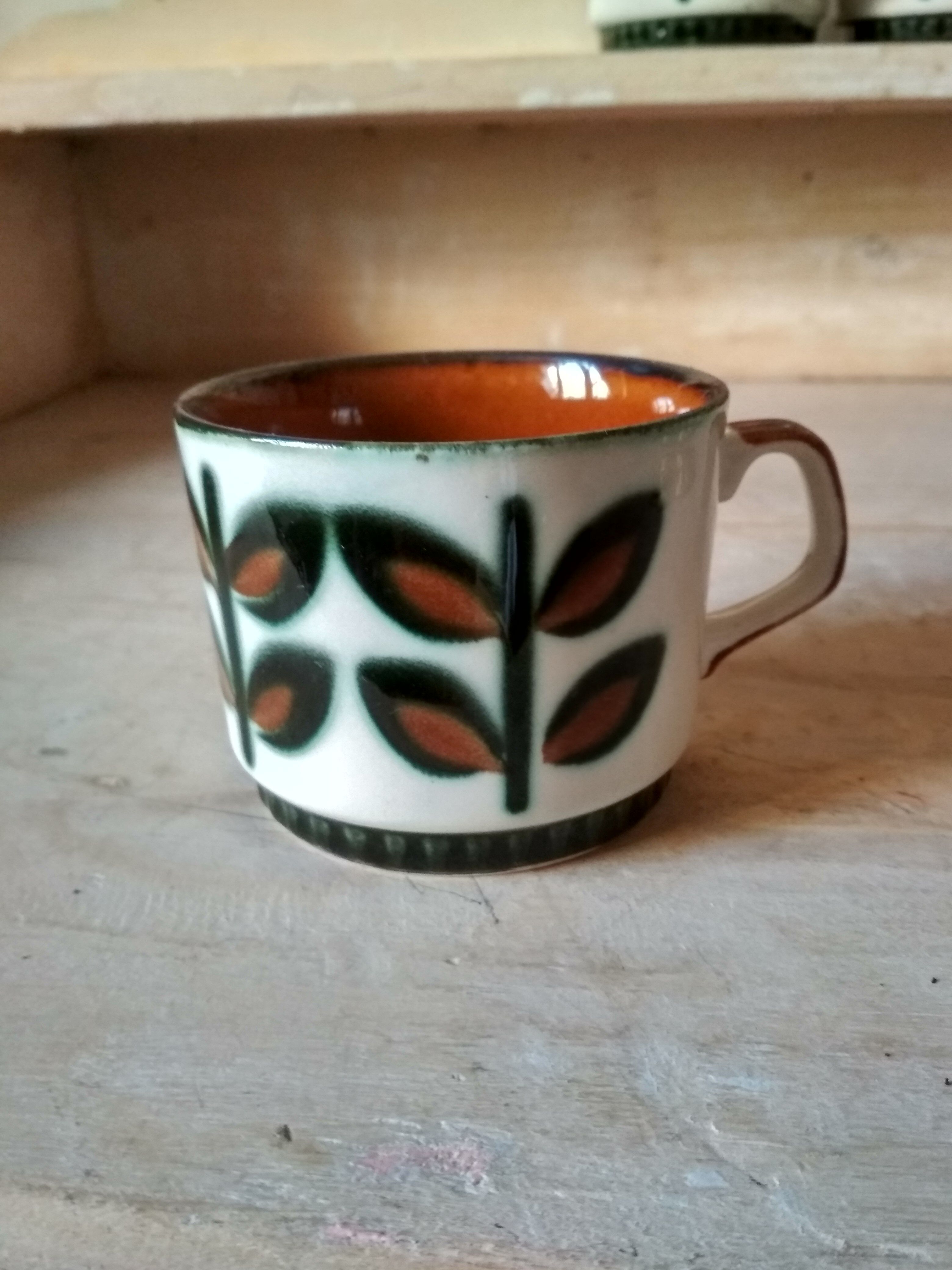 Set of 6 tea or coffee cups, ceramic Boch series Rambouillet in the 1960
