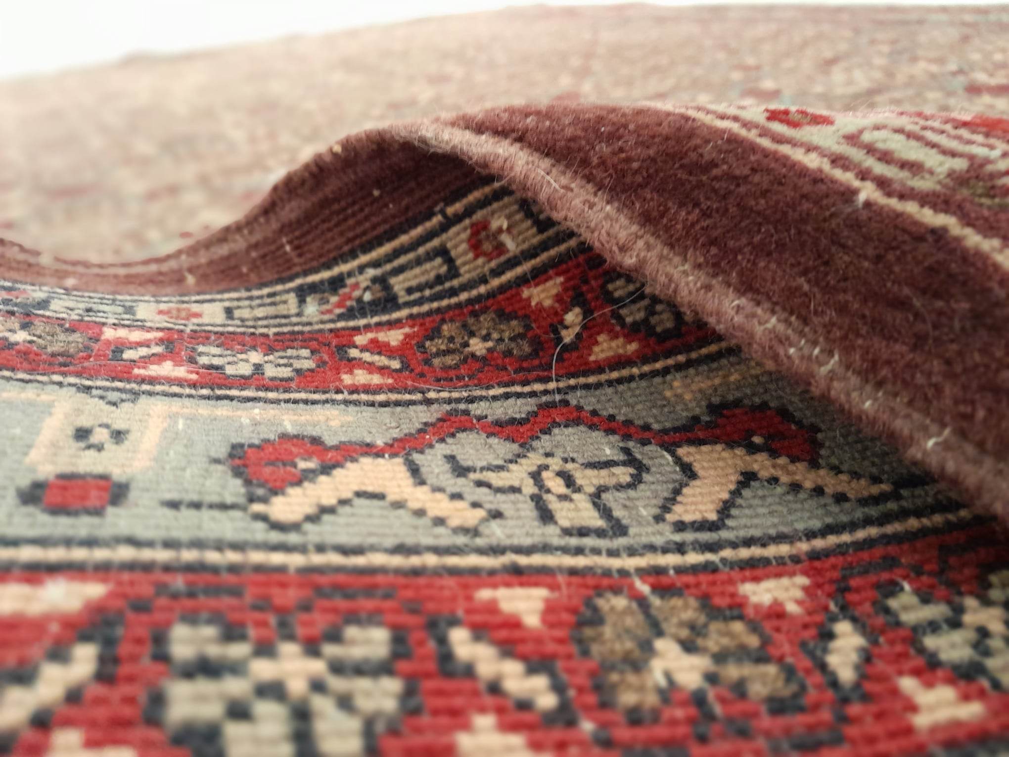 Handmade Persian Bidjar rug 195x115cm