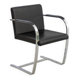 fauteuil modèle BRNO de Ludvig Mies Van der Rohe
